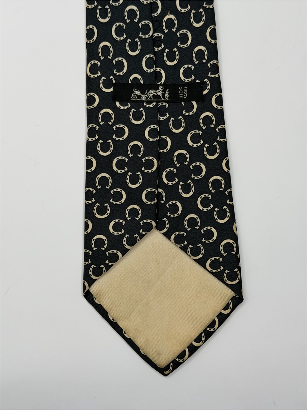 Hermès Paris Men’s Deep Charcoal Gray Horseshoe 100% Silk Tie France Vintage - Picture 6 of 16